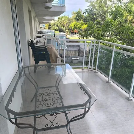 Appartement En El Centro De Salou, Playa , Padel , Tenis Y Piscina, Complejo Larimar Salou