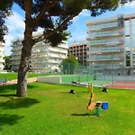Larimar, Piscina Y Deportes En Salou Apartman